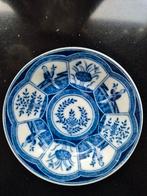 Chinees porseleinen schoteltje Kangxi stijl, Antiek en Kunst, Antiek | Porselein, Ophalen of Verzenden