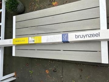 Te koop; nieuwe Bruynzeel Horrendeur beschikbaar voor biedingen