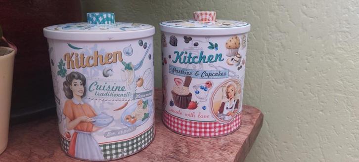 2 leuke retro blikken Italian style, Verzamelen, Blikken, Nieuw, Overige, Overige merken, Ophalen of Verzenden