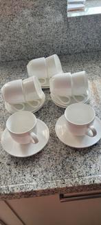 Kop en Schotel 8x, Huis en Inrichting, Keuken | Servies, Ophalen of Verzenden, Zo goed als nieuw, Overige stijlen, Kop(pen) en/of Schotel(s)