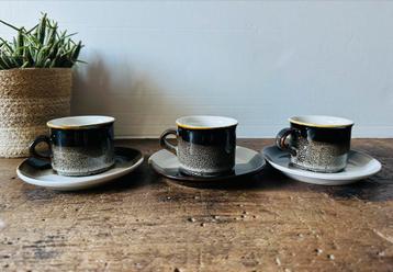 Vintage Hitkari kop en schotels 3x beschikbaar voor biedingen