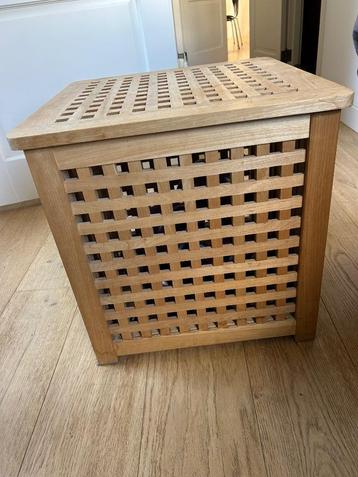 houten opbergkist beschikbaar voor biedingen