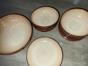 Sango bruin beige servies borden kommen en één bord gratis☘️ beschikbaar voor biedingen
