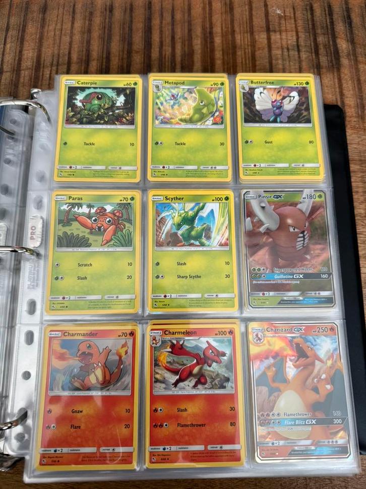 Hidden Fates Masterset 99% compleet met promo's sv49 sv69, Hobby en Vrije tijd, Verzamelkaartspellen | Pokémon, Zo goed als nieuw