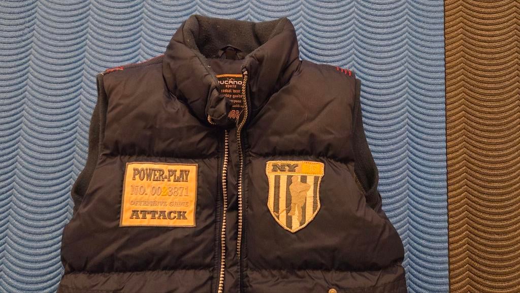 Donkere gewatteerde bodywarmer met patches, Kinderen en Baby's, Kinderkleding | Maat 146, Jongen of Meisje, Rucanor, Ophalen of Verzenden