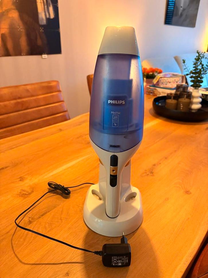 Philips MiniVac Kruimeldief - Handige stofzuiger, Witgoed en Apparatuur, Stofzuigers, Zo goed als nieuw, Kruimeldief, Minder dan 1200 watt
