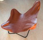 Mooie kunstleren vlinderstoel nieuw, Huis en Inrichting, Stoelen, Ophalen of Verzenden, Zo goed als nieuw, Bruin, Eén