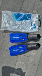 Zwem flippers, Watersport en Boten, Ophalen of Verzenden, Zo goed als nieuw, Zwem- of Duikvliezen