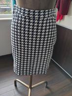 Leuke rok, veel stretch, zwart/crème. Kyra & ko. Mt 44., Zwart, Maat 42/44 (L), Ophalen of Verzenden, Zo goed als nieuw
