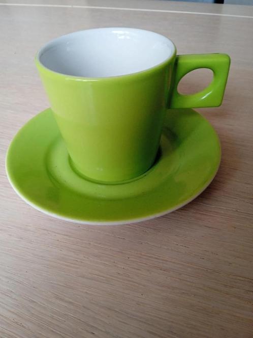Groen kopje + bordje Walkure made in germany, Huis en Inrichting, Keuken | Servies, Zo goed als nieuw, Kop(pen) en/of Schotel(s)