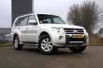 Mitsubishi Pajero 3.5GLS 2010 Parelmoer wit, Auto's, Automaat, 7 stoelen, Wit, Leder