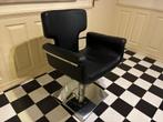 3x zwarte kappersstoelen (pompstoelen), Huis en Inrichting, Stoelen, Ophalen, Drie, Zwart, Leer