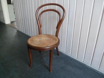 STOELTJE stoel voor kind gebogen hout Thonet bentwood chair