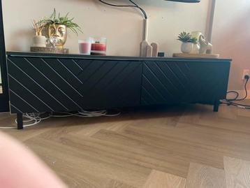 Zwart televisiemeubel