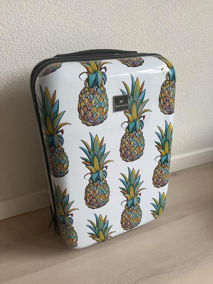 Leuke Trolley met Ananas Print - Saxoline, Sieraden, Tassen en Uiterlijk, Koffers, Zo goed als nieuw, Hard kunststof, 50 tot 60 cm