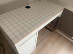 IKEA MICKE bureau- 105x50- zgan, Ophalen, Zo goed als nieuw