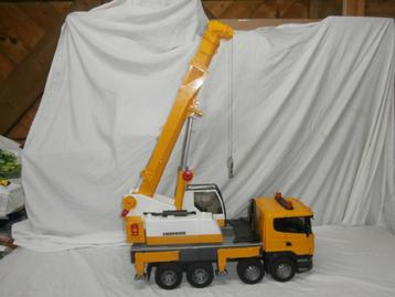 Bruder Scania met Liebherr kraan beschikbaar voor biedingen
