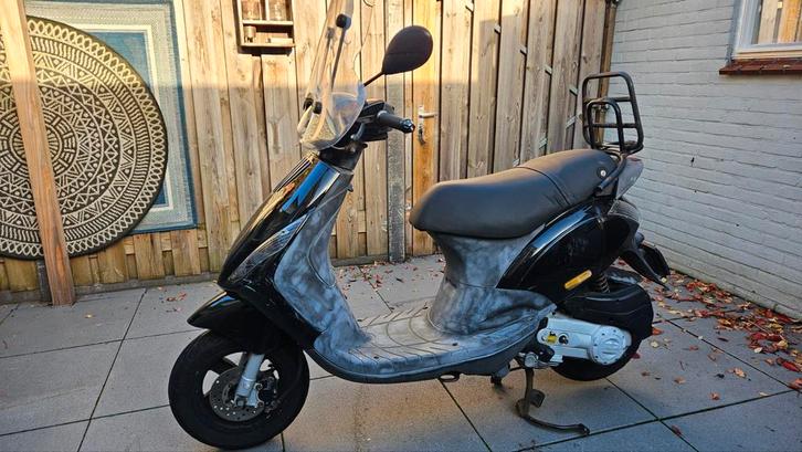 piaggio zip 4T (blauwe plaat) 2013 - 15 275 km, Fietsen en Brommers, Scooters | Piaggio, Gebruikt, Zip, Benzine, Ophalen of Verzenden