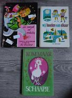 Antiek: (voor)leesboeken van Lea Smulders ( zie foto's), Antiek en Kunst, Ophalen of Verzenden