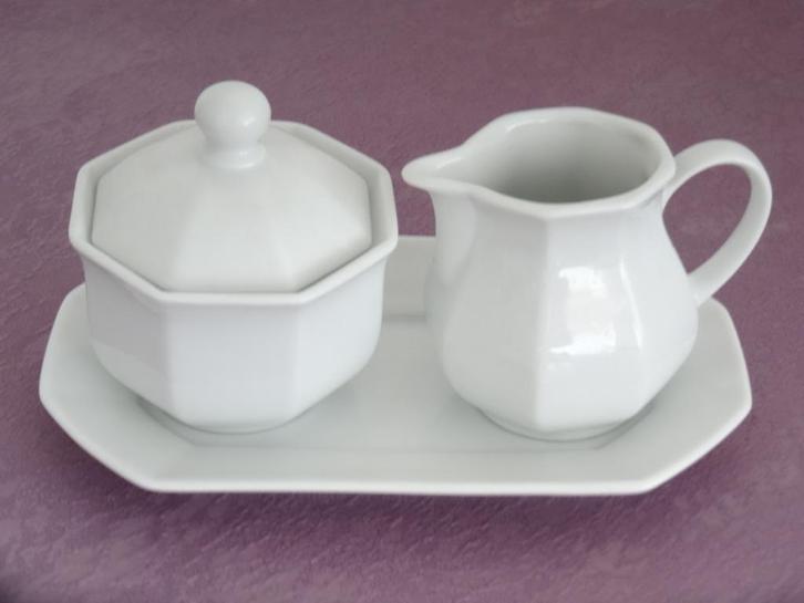 8-hoekig suikerpotje, melkkannetje en schaaltje, jaren 80, Huis en Inrichting, Keuken | Servies, Nieuw, Overige typen, Overige stijlen