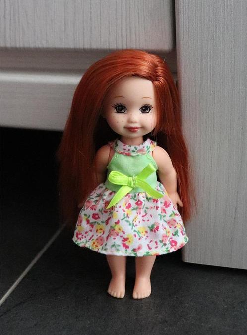 Barbie kleding nieuw - Jurkje Shelly Kelly - groen geel roze, Kinderen en Baby's, Speelgoed | Poppen, Nieuw, Barbie, Ophalen of Verzenden