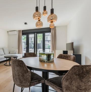 5 Eetkamerstoelen | NIEUWSTAAT beschikbaar voor biedingen