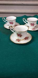 kop en schotel zajecar yugoslavia, Huis en Inrichting, Keuken | Servies, Ophalen of Verzenden