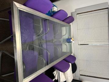 Vergader/eetkamer tafel beschikbaar voor biedingen