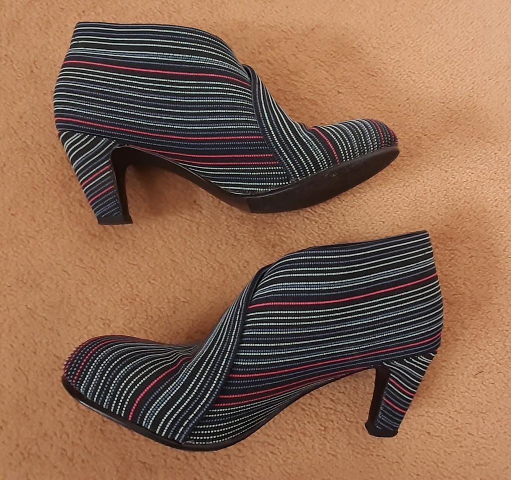 United Nude Enkellaarsjes met Streepjespatroon, United Nude, Zwart, Lage of Enkellaarzen, Ophalen of Verzenden