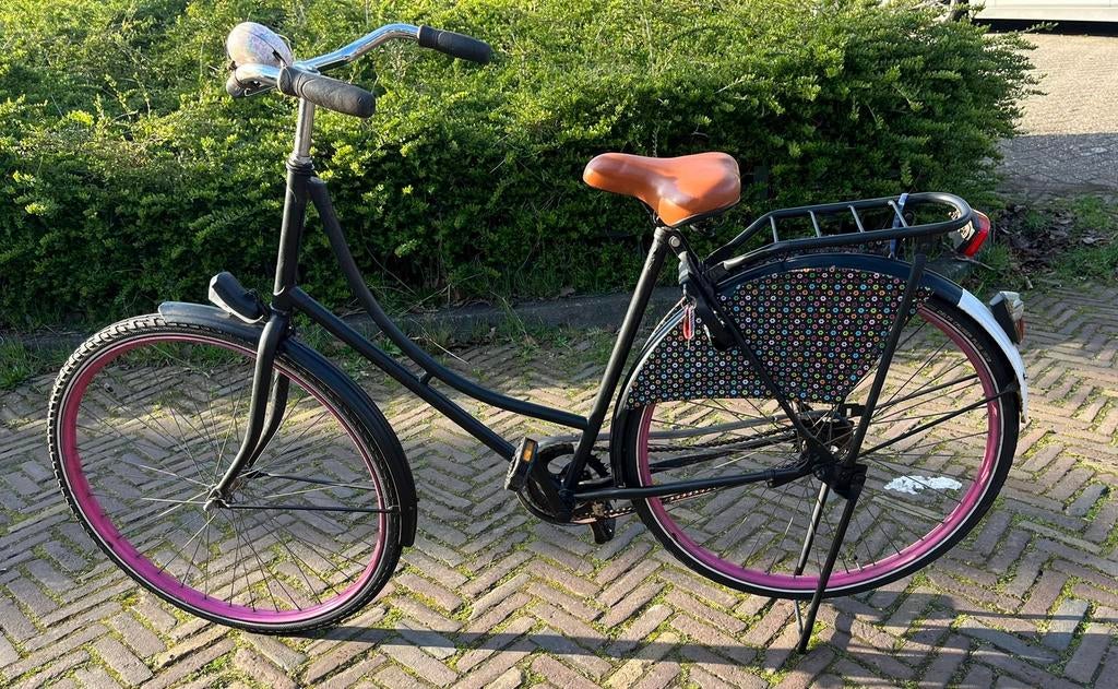 Mooie roze oma fiets, Fietsen en Brommers, Fietsen | Dames | Omafietsen, Ophalen, Gebruikt