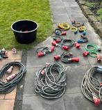 Grote partij krachtstroomkabels en stekkers, Ophalen, Gebruikt, Kabel of Snoer