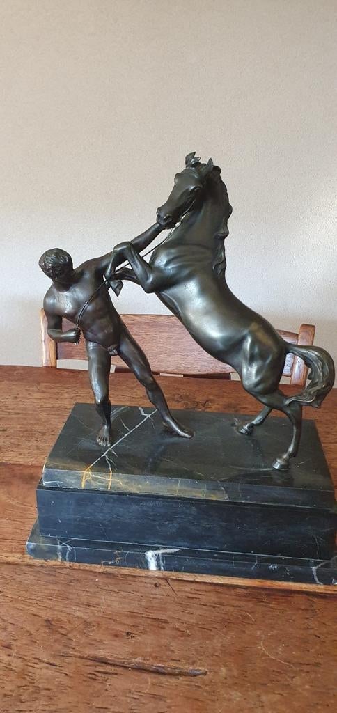 Groot zwaar bronzen beeld Hans Guratze steigerend paard, Ophalen of Verzenden