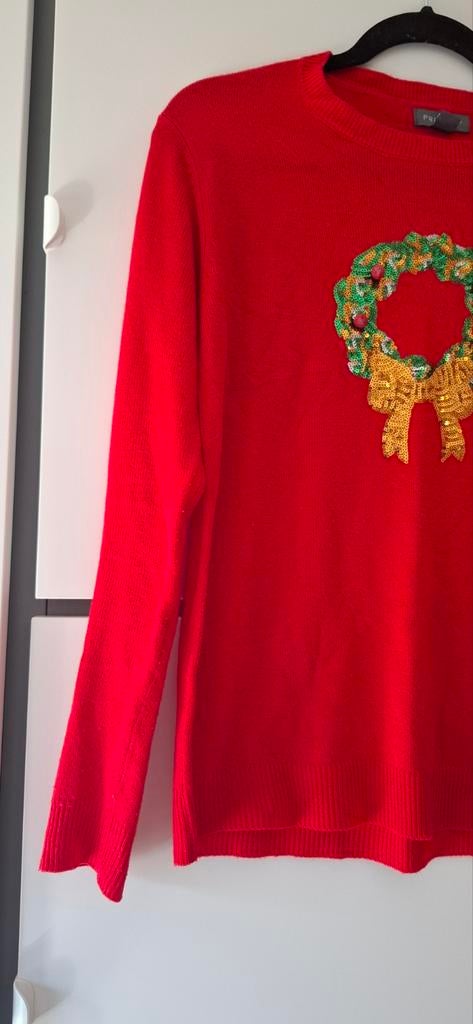 Leuke rode kersttrui met kerstkrans (Pailletten), Maat 38/40 (M), Primark, Ophalen of Verzenden, Gedragen