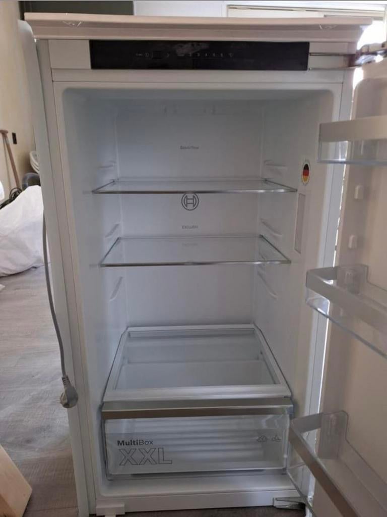 Inbouwkoelkast Bosch KIR31EFE0 - zgan, Ophalen, Zo goed als nieuw, Zonder vriesvak, 85 tot 120 cm