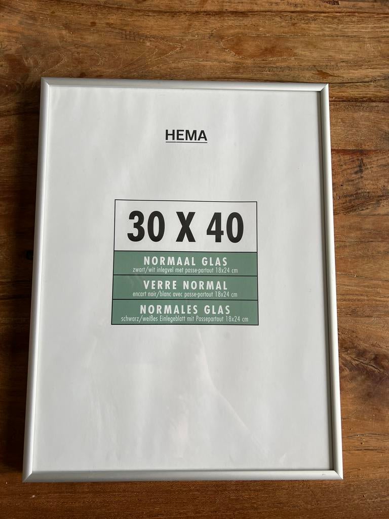 Zilvergrijze fotolijst 30x40, Ophalen of Verzenden, Zo goed als nieuw