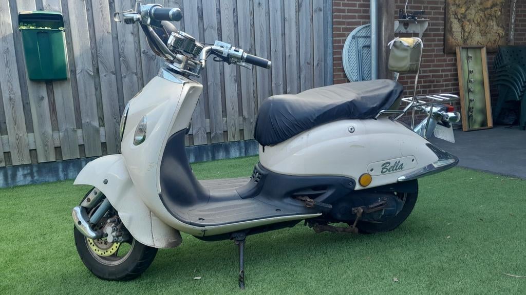 Bella Scooter 2012 - Opknapper zonder accu, Ophalen, Gebruikt, Overige merken