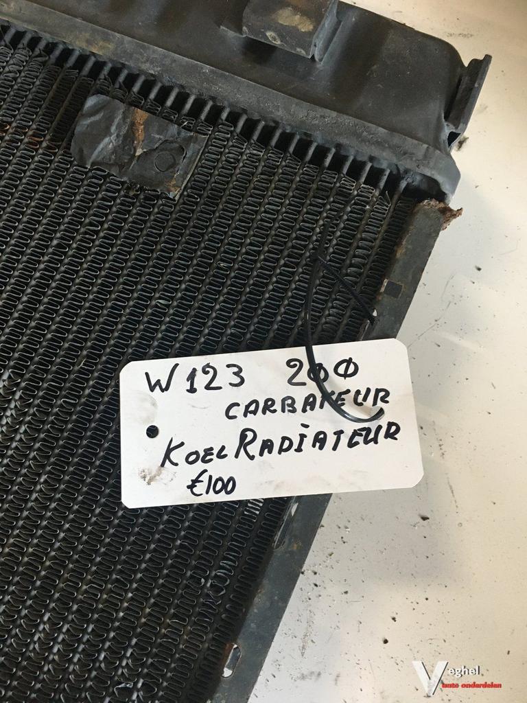 Mercedes W123 200 carburateur  Radiateur, Auto-onderdelen, Motor en Toebehoren, Ophalen, Gebruikt, -, -