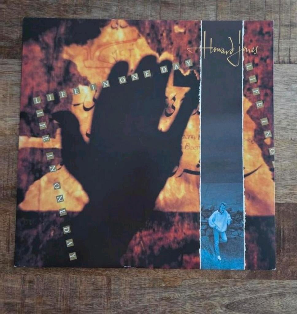 Lp maxi single howard jones life in one day, Ophalen of Verzenden