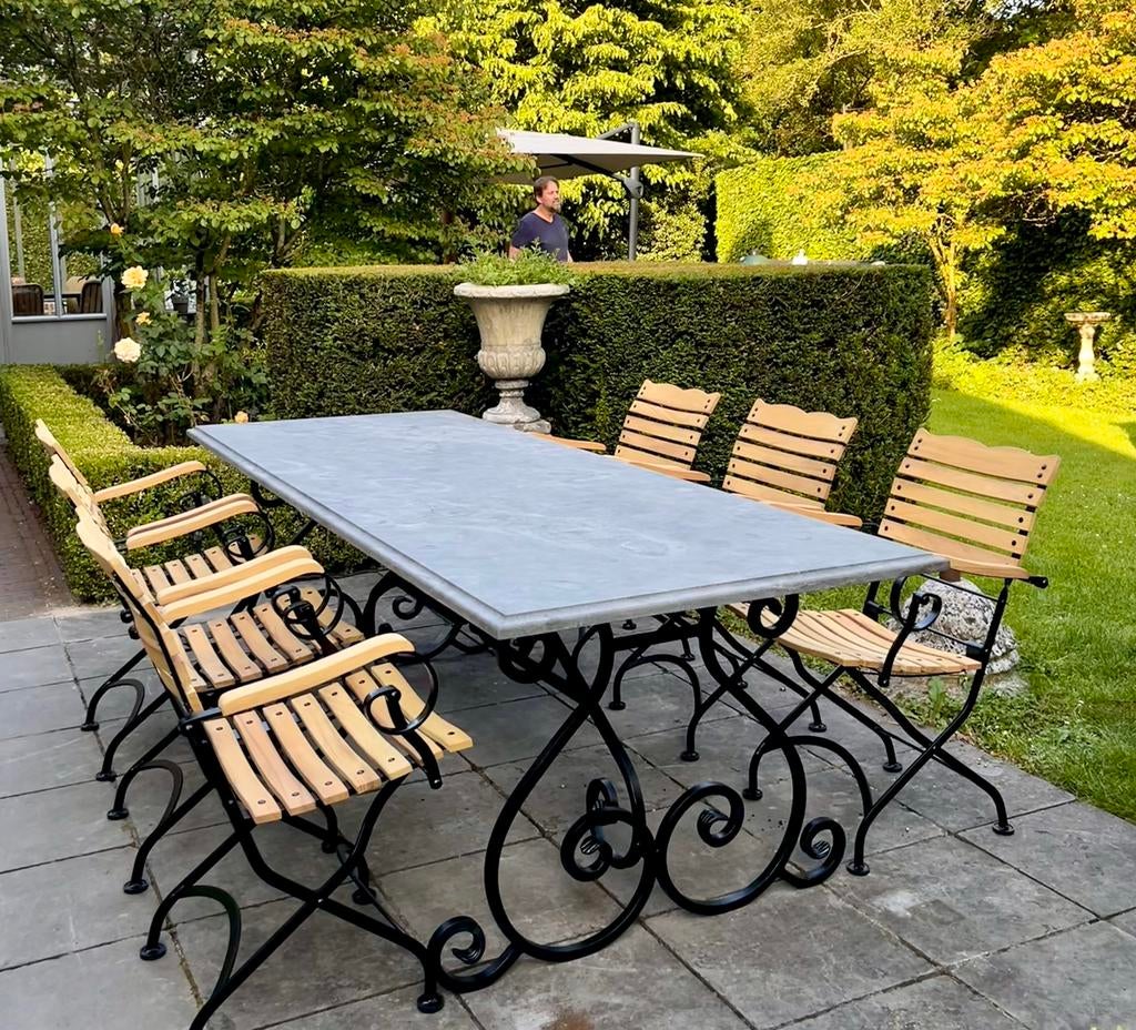 * hardsteen tuintafel smeedijzer onderstel tafel natuursteen, Huis en Inrichting, Tafels | Eettafels, Ophalen, Overige materialen