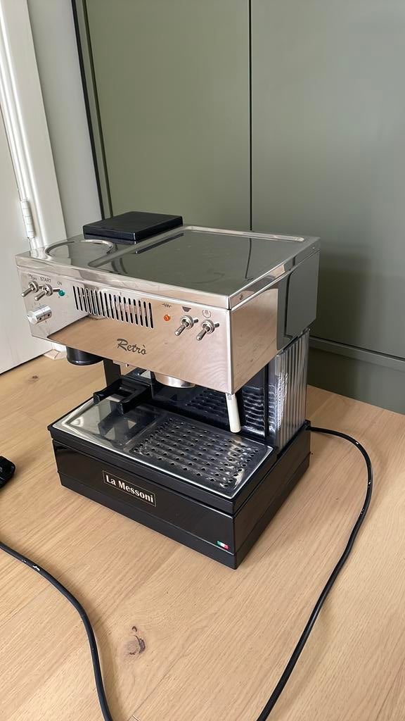 Quickmill 835 espressomachine met maler, Ophalen, Gebruikt, Espresso apparaat, Gemalen koffie