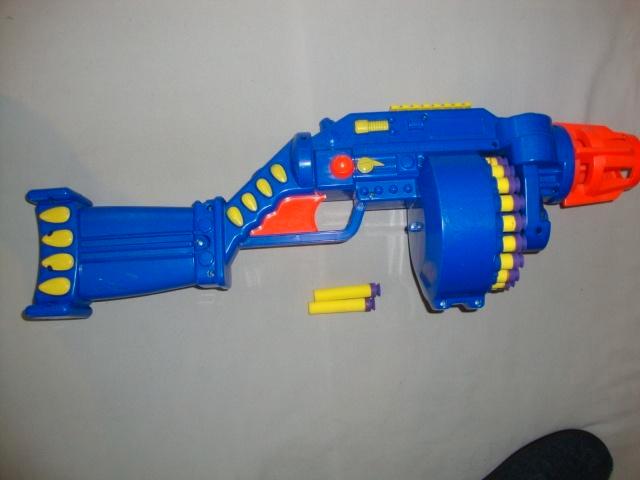 PARTIJ NERF PISTOLEN PISTOOL BULLIT GUN BLASTER MEGA DARTS, Kinderen en Baby's, Speelgoed | Buiten | Actiespeelgoed, Zo goed als nieuw
