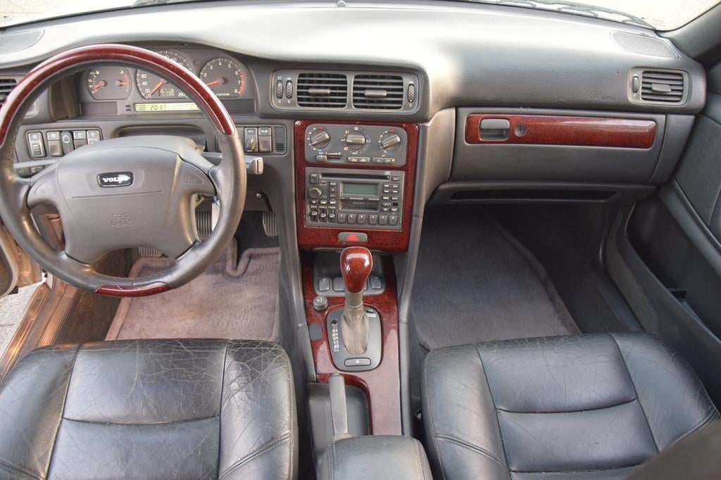 Volvo V70 2.4 Automaat Lpg G3 170 pk, Auto's, Volvo, Gebruikt, Zwart, Beige, 2435 cc