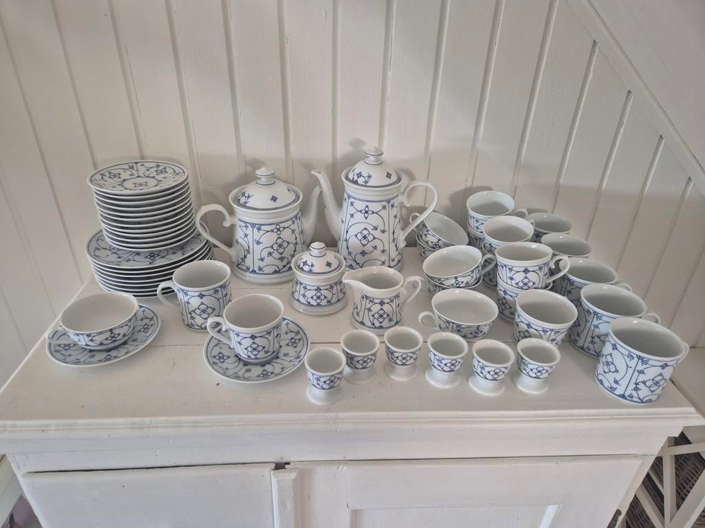 51 delig Porselein koffie/thee/ontbijtservies, Ophalen of Verzenden