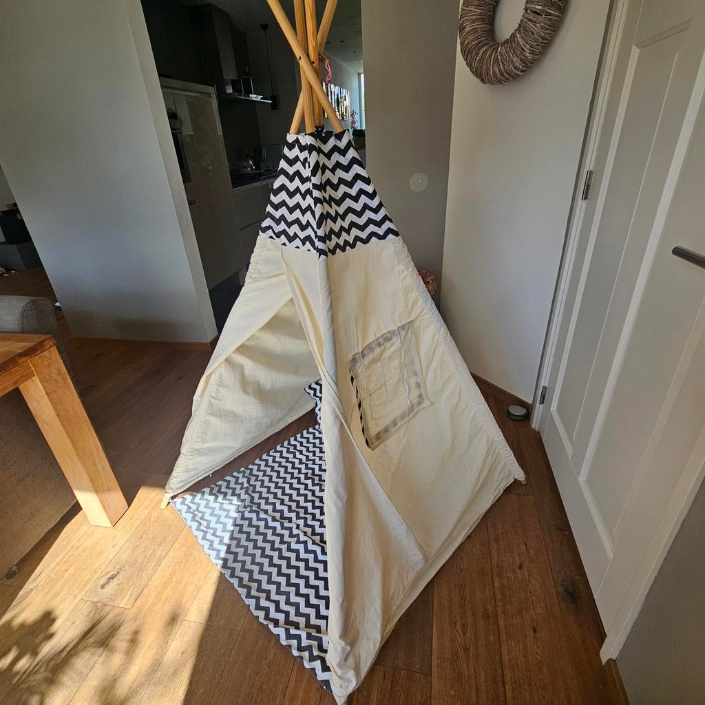 Leuke speel tipi tent voor kinderen, Ophalen, Zo goed als nieuw