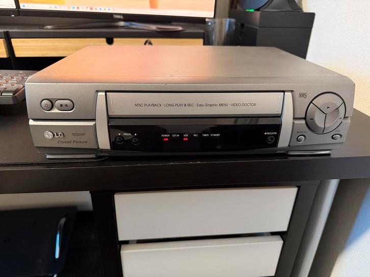 LG VHS recorder met afstandsbediening en kabel, Audio, Tv en Foto, Videospelers, Gebruikt, VHS-speler of -recorder, Ophalen of Verzenden