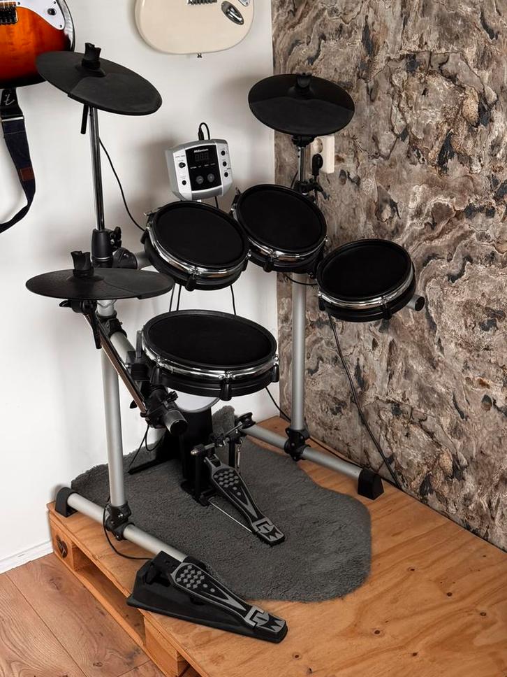 Millenium MPS-150X E-Drum Mesh + kruk, Muziek en Instrumenten, Drumstellen en Slagwerk, Zo goed als nieuw, Overige merken, Ophalen of Verzenden