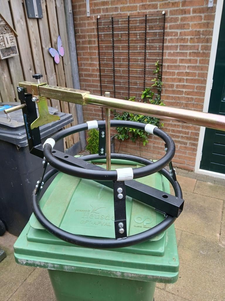 Motor banden demonteer/monteer apparaat, Ophalen