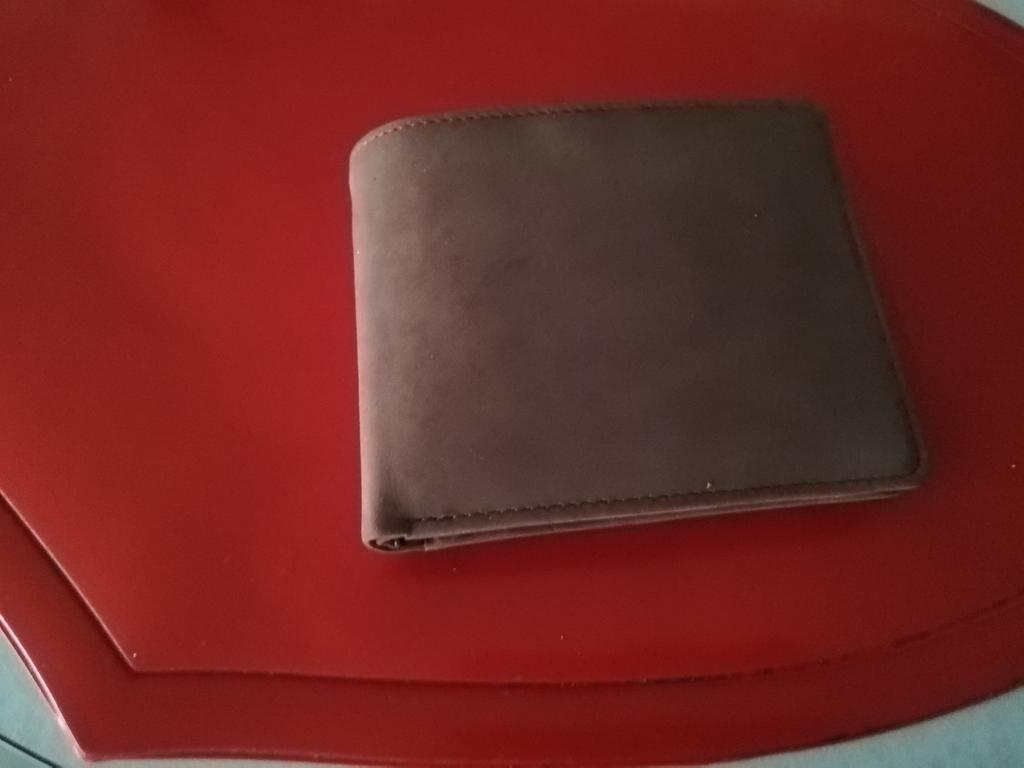 Nieuwe bruine suede portemonnee, Ophalen of Verzenden, Nieuw, Bruin