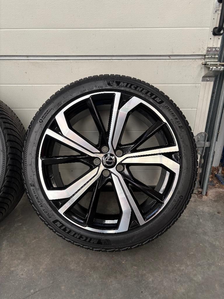 Volvo XC60 21 inch R-design ZGAN winterset Michelin 6,5+ MM, Ophalen, Gebruikt, 255 mm, Banden en Velgen