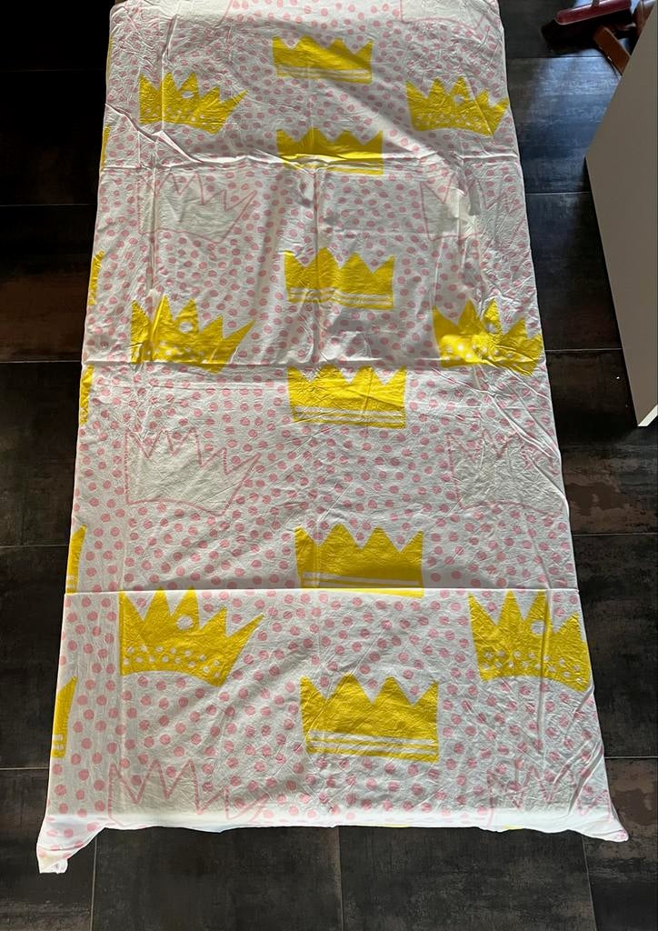 2x Hema glow in the dark dekbedovertrek kroontjes roze stip, Kinderen en Baby's, Kinderkamer | Beddengoed, Zo goed als nieuw, Dekbedovertrek
